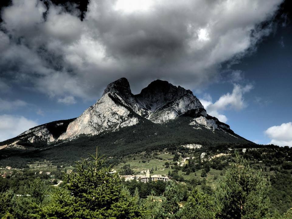 Ensija Pedraforca Διαμέρισμα Saldés Εξωτερικό φωτογραφία